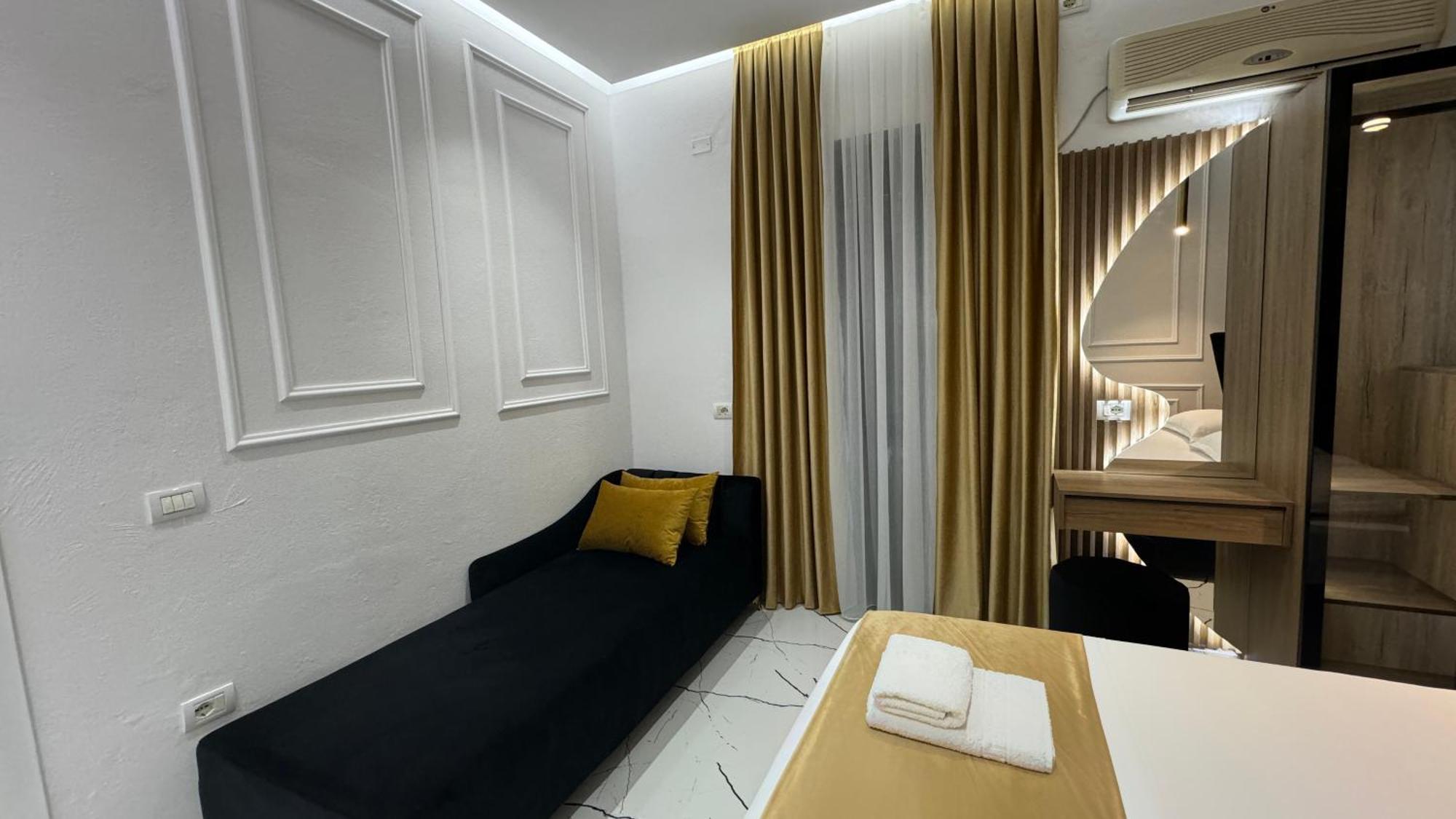 Apartments Costa Azzurra Velipoje Exterior photo