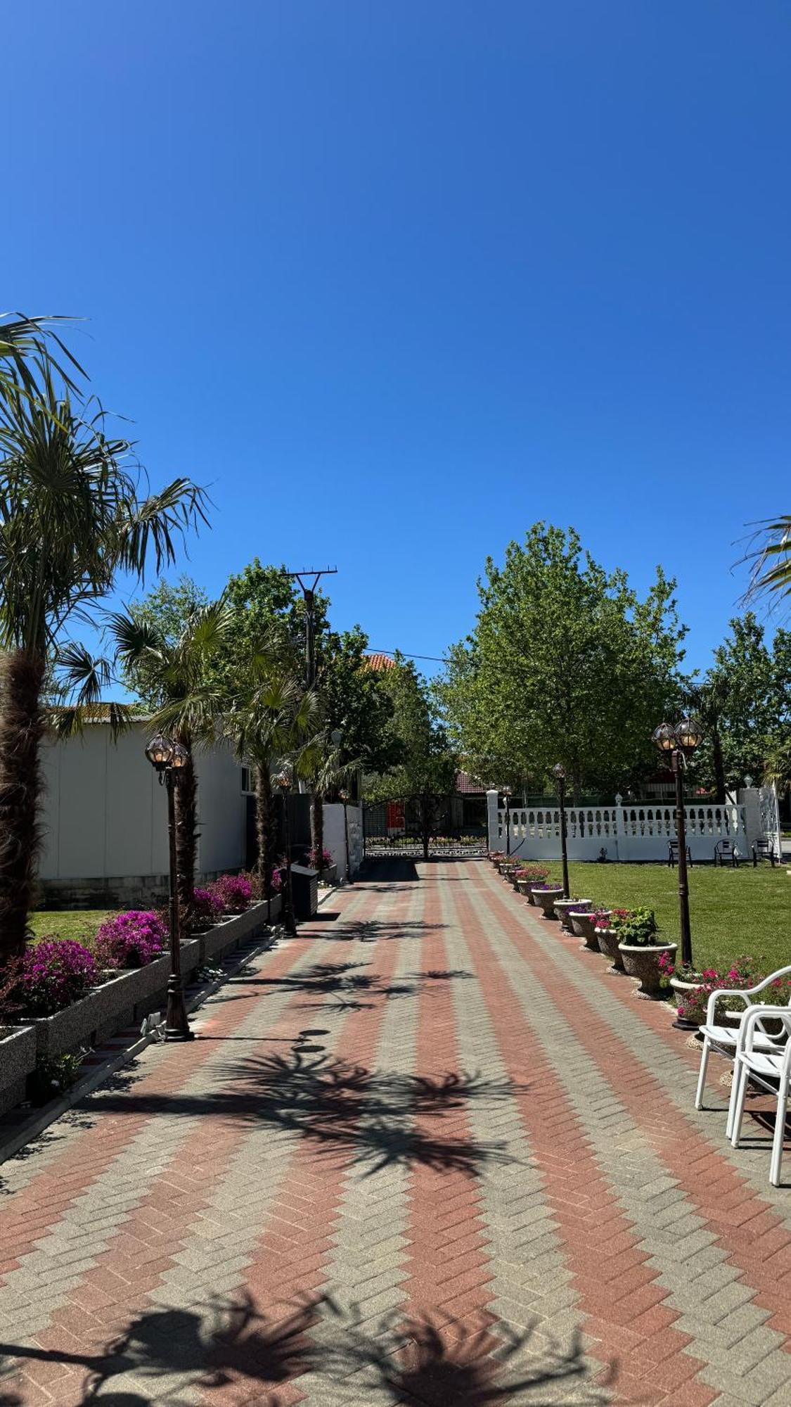 Apartments Costa Azzurra Velipoje Exterior photo